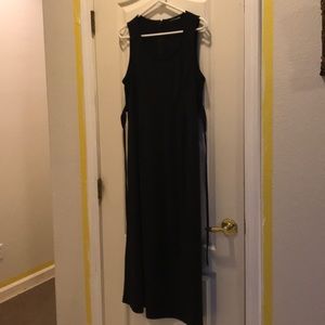 Very good condition.  Black maternity dress.